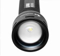 MACTRONIC LATARKA RĘCZNA ALHPA 2.2, 220LM, Z FOKUSEM , BATERYJNA (2x AA)
